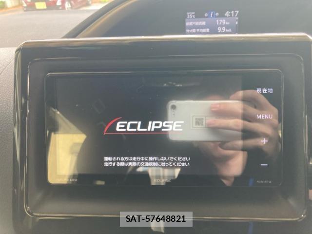 Toyota VOXY 2018-02 8564044-19