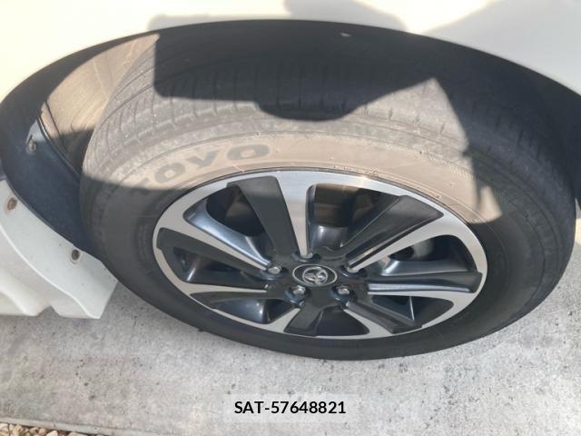 Toyota VOXY 2018-02 8564044-6