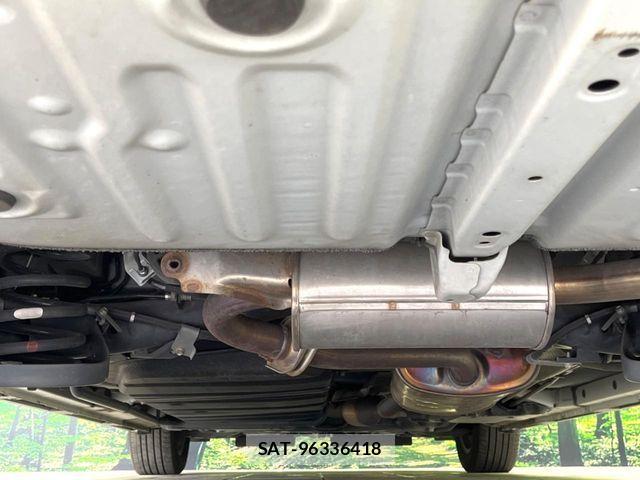 Toyota VOXY 2015-12 8564041-18