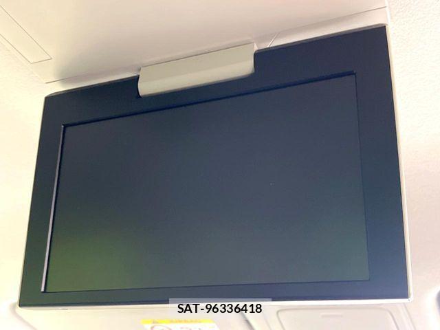 Toyota VOXY 2015-12 8564041-2