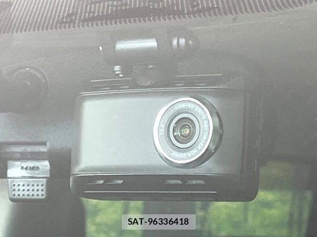 Toyota VOXY 2015-12 8564041-6