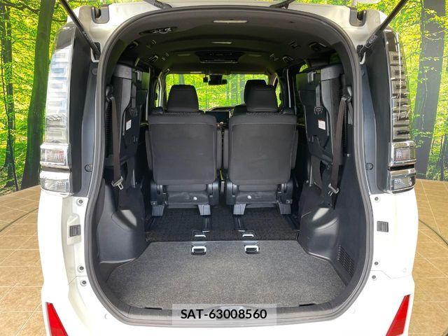 Toyota VOXY 2019-09 8564032-11