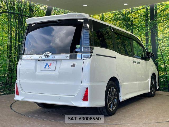 Toyota VOXY 2019-09 8564032-18