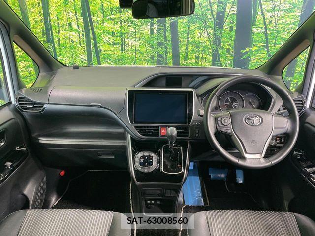 Toyota VOXY 2019-09 8564032-1