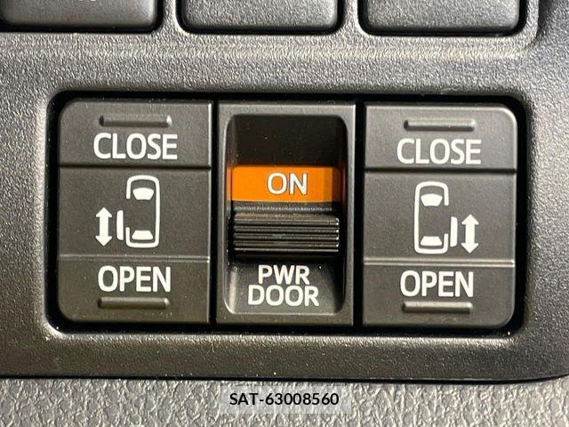 Toyota VOXY 2019-09 8564032-3