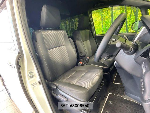 Toyota VOXY 2019-09 8564032-8