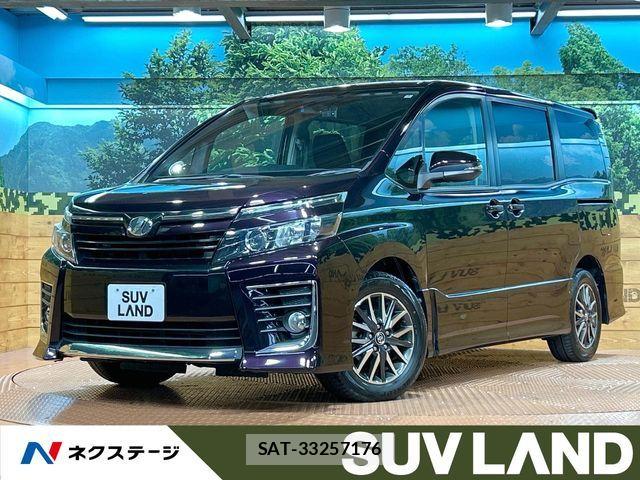 Toyota VOXY 2014-02 8564049-0