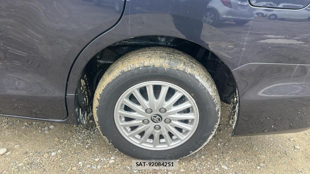 Toyota VOXY 2016-07 8589880-30