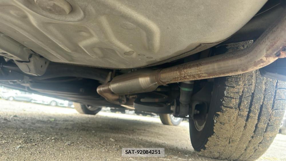 Toyota VOXY 2016-07 8589880-33