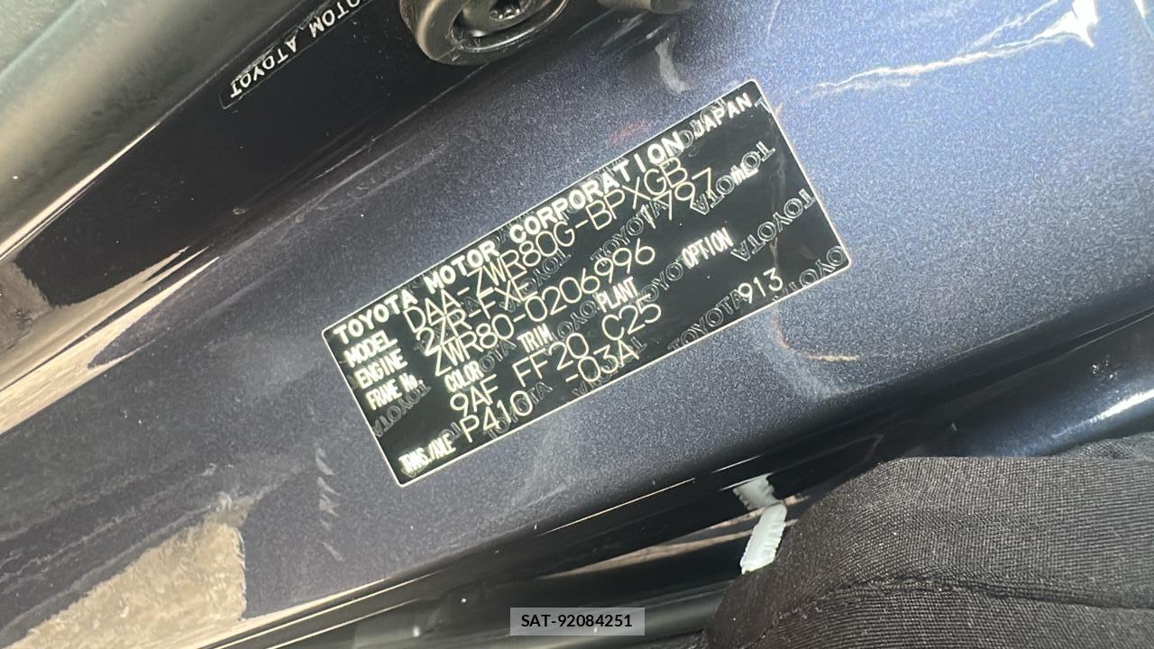 Toyota VOXY 2016-07 8589880-37
