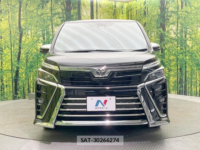 Toyota VOXY 2019-09 8629627-14
