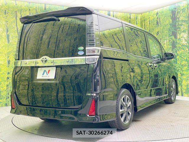 Toyota VOXY 2019-09 8629627-17