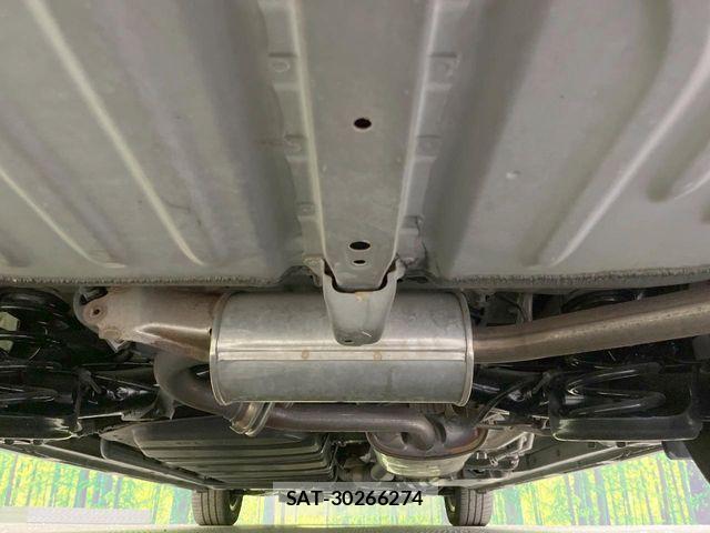 Toyota VOXY 2019-09 8629627-19