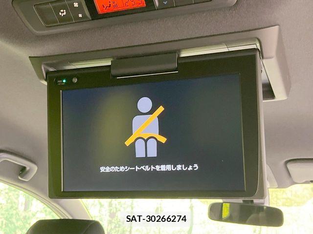 Toyota VOXY 2019-09 8629627-3
