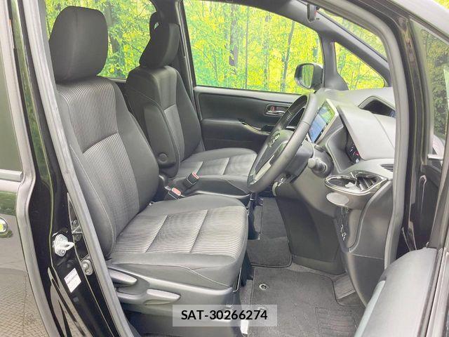 Toyota VOXY 2019-09 8629627-7