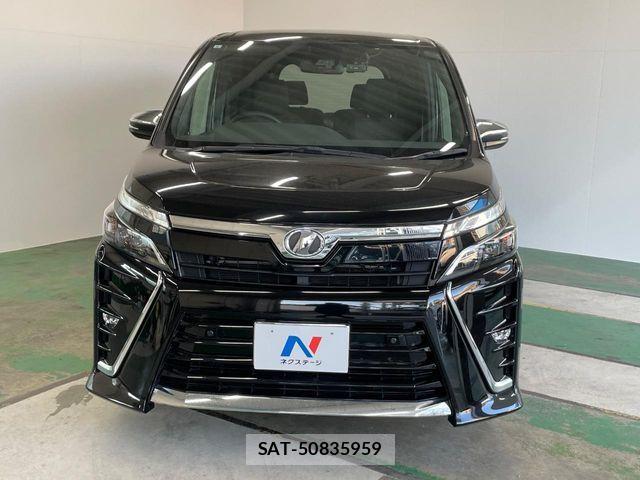 Toyota VOXY 2019-09 8629647-14