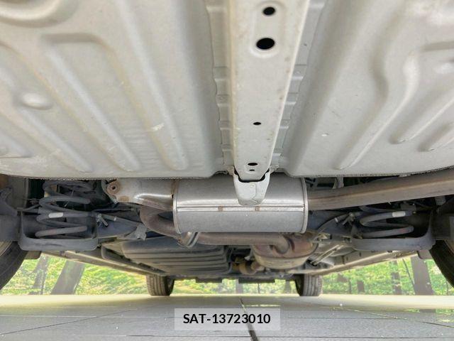 Toyota VOXY 2015-03 8629657-19