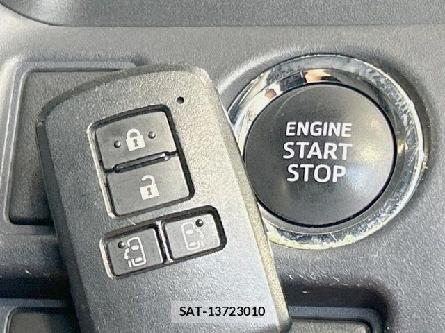 Toyota VOXY 2015-03 8629657-6