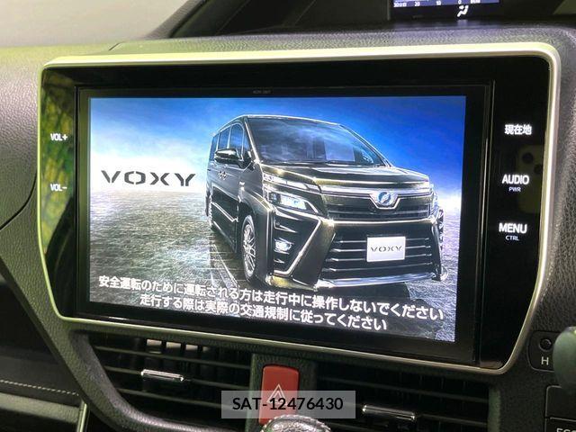 Toyota VOXY 2017-11 8629635-4