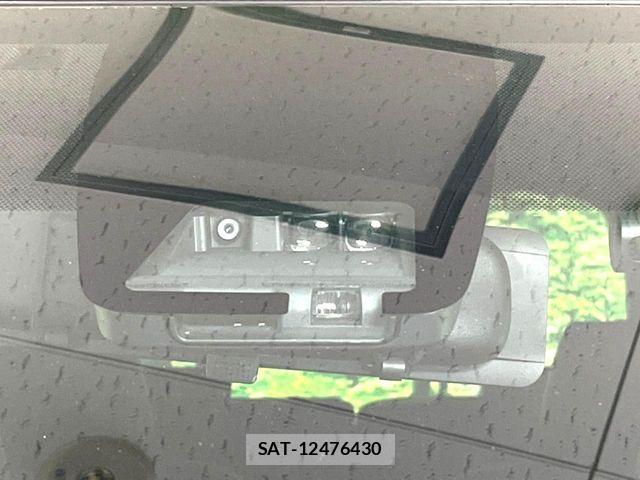 Toyota VOXY 2017-11 8629635-6