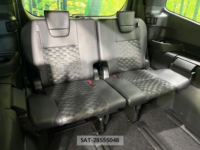 Toyota VOXY 2024-11 8629620-9