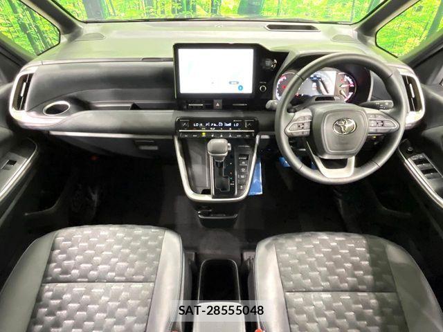 Toyota VOXY 2024-11 8629620-1