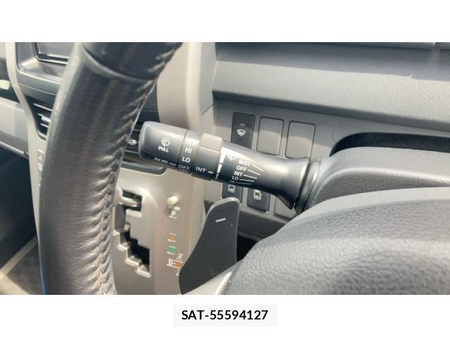 Toyota VOXY 2010-02 8629672-17