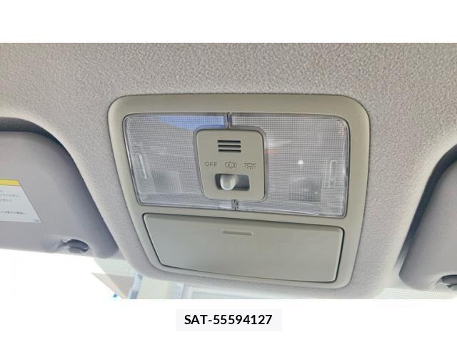 Toyota VOXY 2010-02 8629672-25