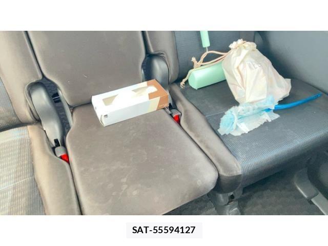 Toyota VOXY 2010-02 8629672-28
