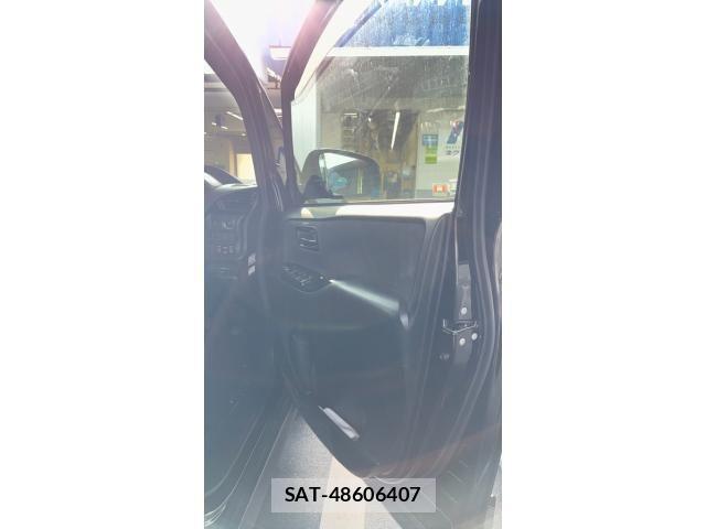 Toyota VOXY 2019-04 8629629-12