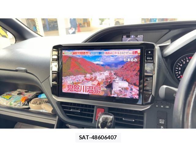 Toyota VOXY 2019-04 8629629-3