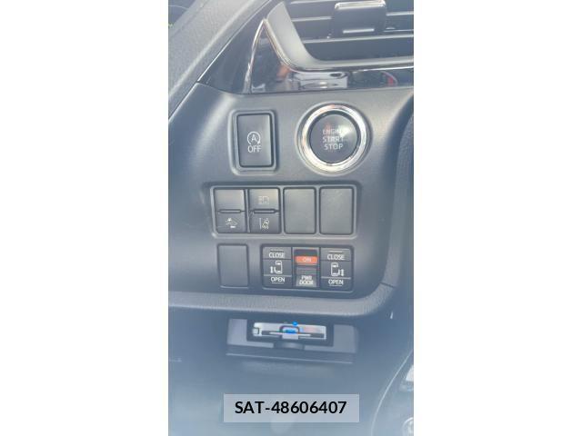 Toyota VOXY 2019-04 8629629-5