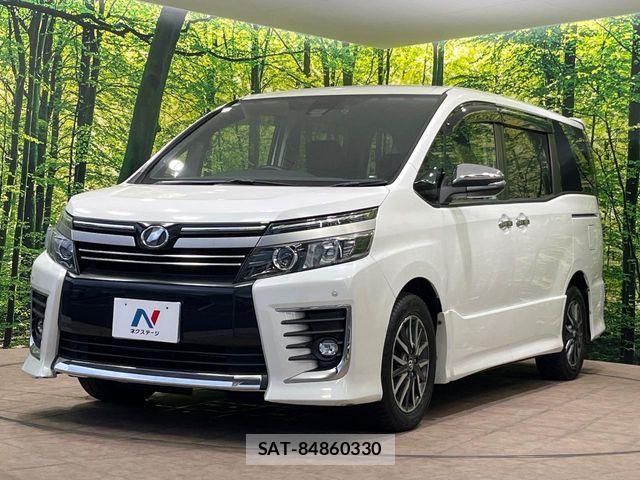 Toyota VOXY 2017-03 8629643-19