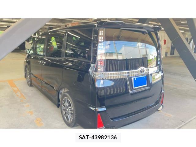 Toyota VOXY 2015-09 8629664-9