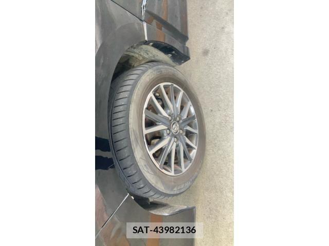 Toyota VOXY 2015-09 8629664-2