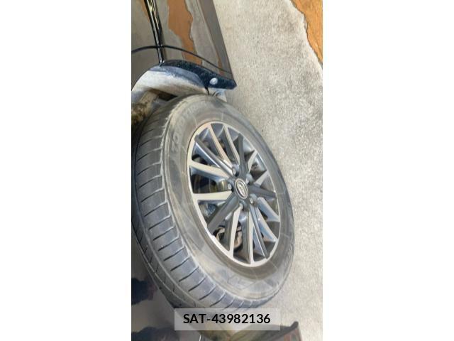 Toyota VOXY 2015-09 8629664-4