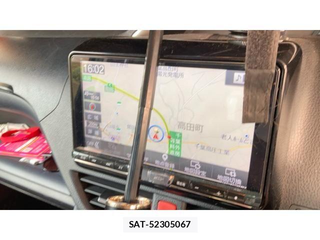 Toyota VOXY 2016-03 8629661-9