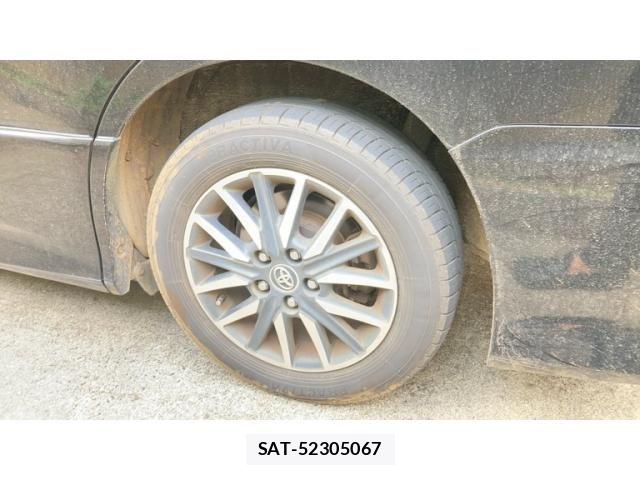 Toyota VOXY 2016-03 8629661-2