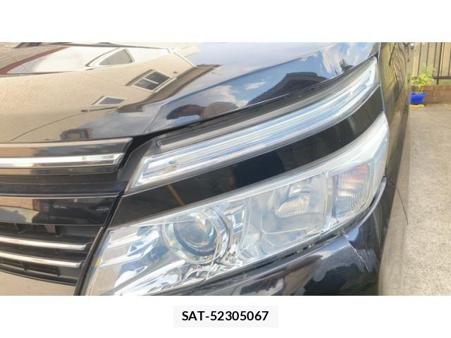 Toyota VOXY 2016-03 8629661-4