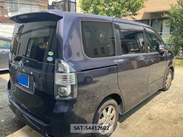 Toyota VOXY 2008-07 8629677-9