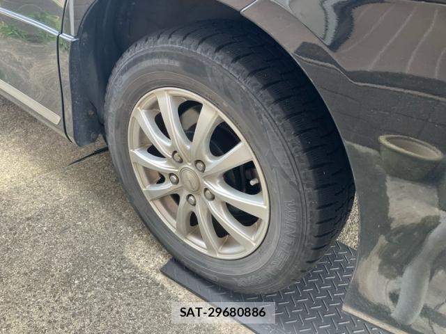 Toyota VOXY 2013-12 8629671-10