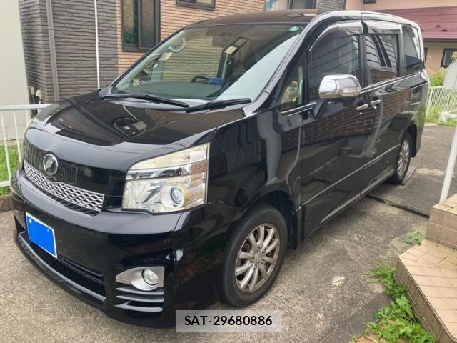 Toyota VOXY 2013-12 8629671-1