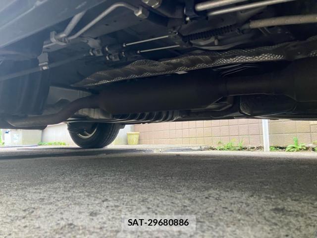 Toyota VOXY 2013-12 8629671-6