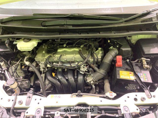 Toyota VOXY 2017-08 8629636-18