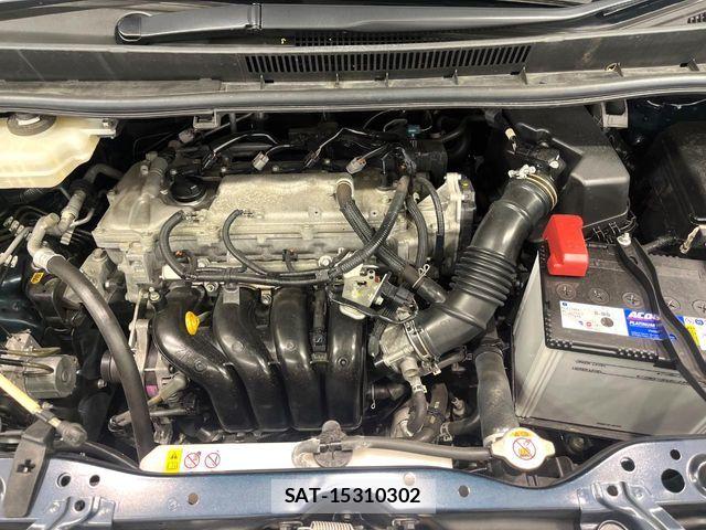 Toyota VOXY 2019-03 8629630-18