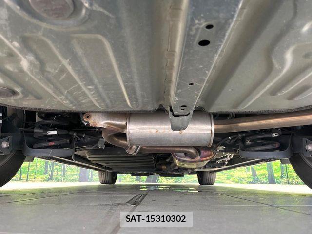 Toyota VOXY 2019-03 8629630-19