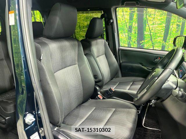 Toyota VOXY 2019-03 8629630-7
