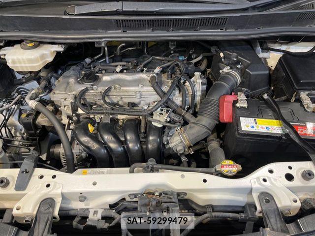 Toyota VOXY 2015-12 8629659-18