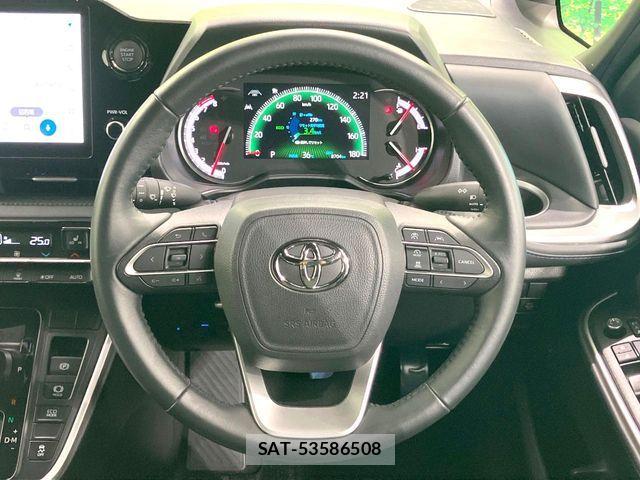 Toyota VOXY 2024-09 8629617-11