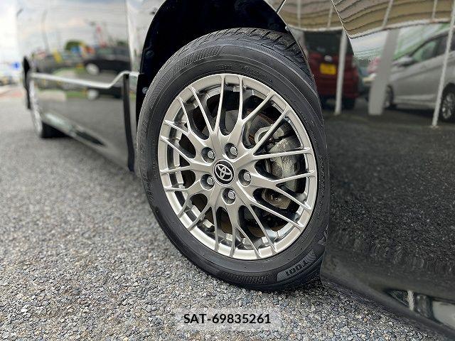 Toyota VOXY 2021-03 8629628-26